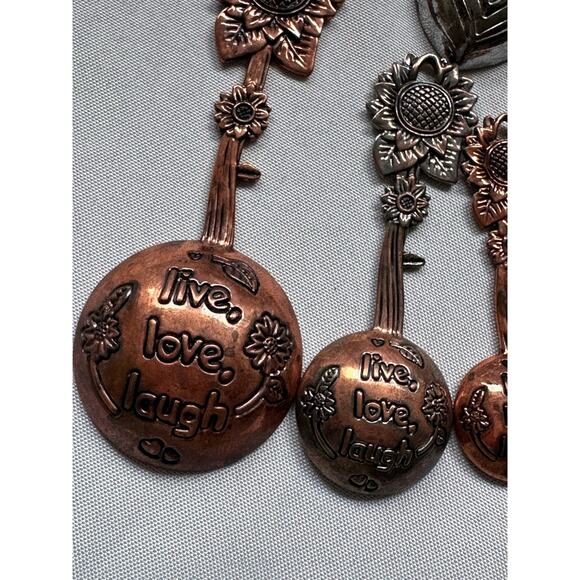 Set of 2 Vintage Pewter 8 Measuring Spoons Sunflowers And Hearts Silver & Bronze - Picture 6 of 8